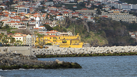 Vue sur le fort Sao Tiago